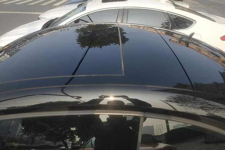 Used Volkswagen Beetle 2018 180TSI Joyful Orange Edition Roof
