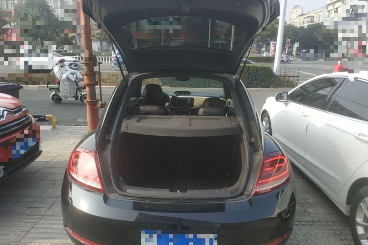Used Volkswagen Beetle 2018 180TSI Joyful Orange Edition Trunk