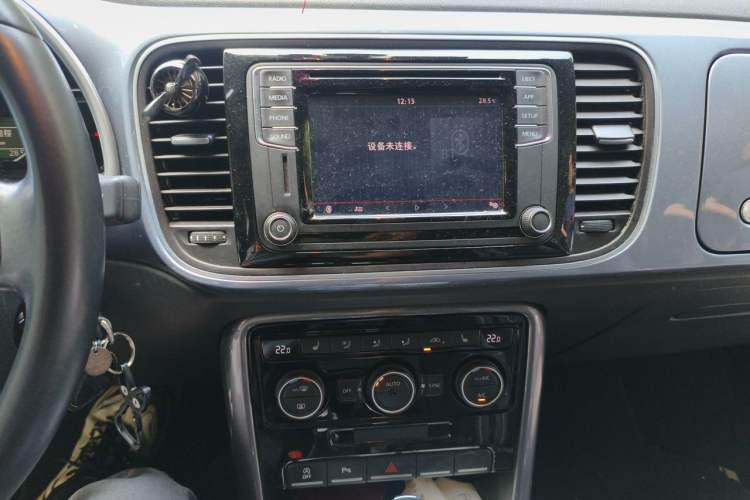 Used Volkswagen Beetle 2018 280TSI Zongle Model Audio And AC Panel
