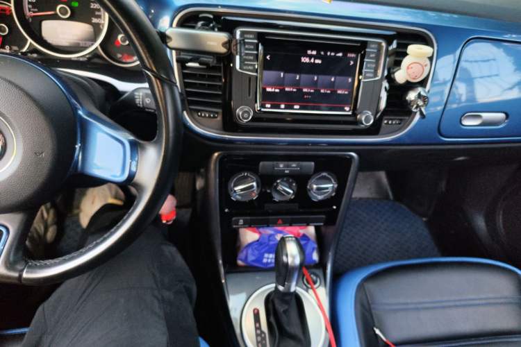 Used Volkswagen Beetle 2018 180TSI Yile Model Audio And AC Panel