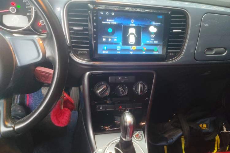Used Volkswagen Beetle 2018 180TSI Yile Model Audio And AC Panel