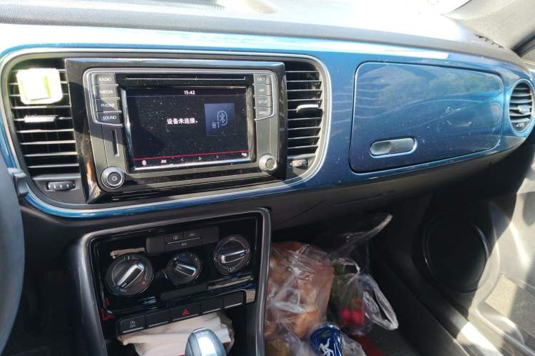 Used Volkswagen Beetle 2018 180TSI Yile Model Audio And AC Panel