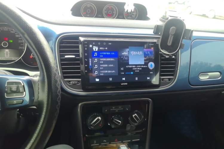 Used Volkswagen Beetle 2018 180TSI Shangle Model Audio And AC Panel