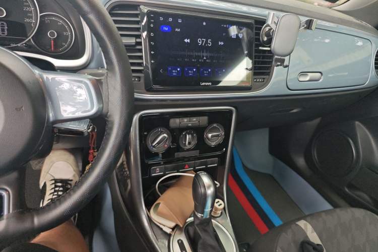 Used Volkswagen Beetle 2018 180TSI Yile Model Audio And AC Panel