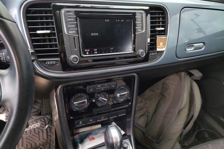 Used Volkswagen Beetle 2018 180TSI Shangle Model Audio And AC Panel