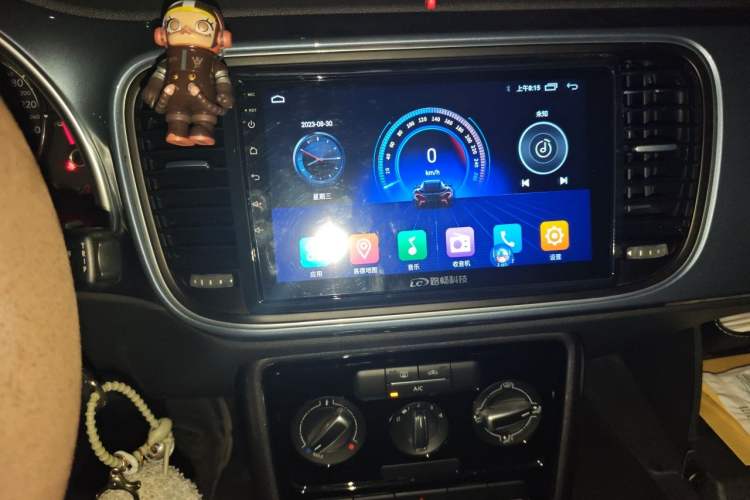 Used Volkswagen Beetle 2018 180TSI Yile Model Audio And AC Panel