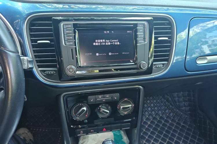 Used Volkswagen Beetle 2018 180TSI Shangle Model Audio And AC Panel