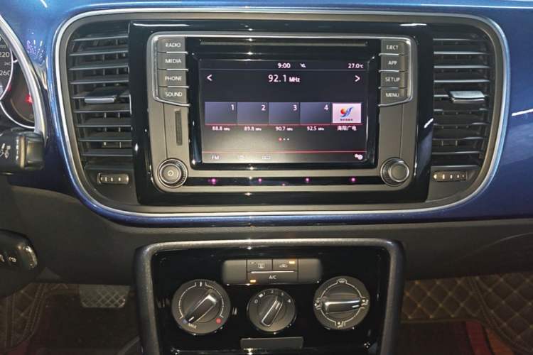 Used Volkswagen Beetle 2018 180TSI Yile Model Audio And AC Panel