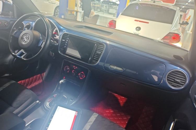 Used Volkswagen Beetle 2018 180TSI Yile Model Center Console