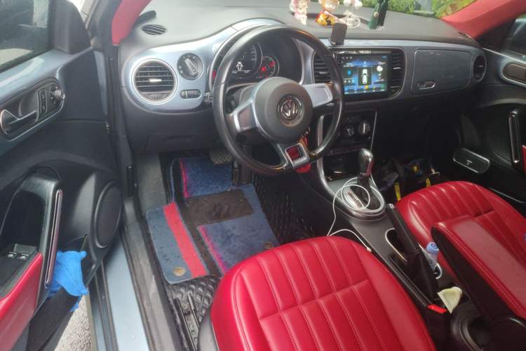 Used Volkswagen Beetle 2018 180TSI Yile Model Center Console