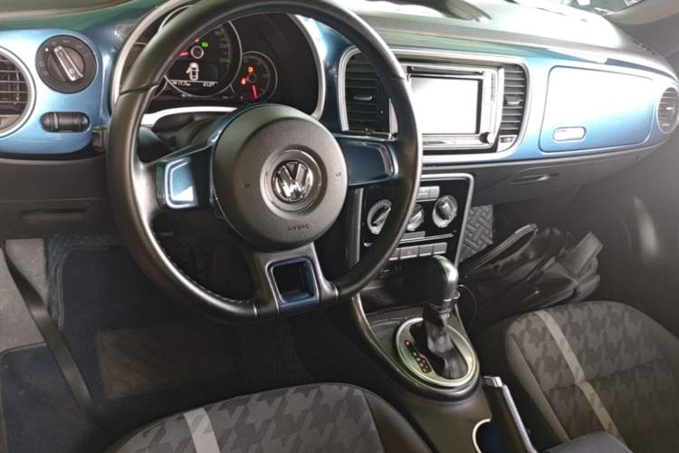 Used Volkswagen Beetle 2018 180TSI Yile Model Center Console