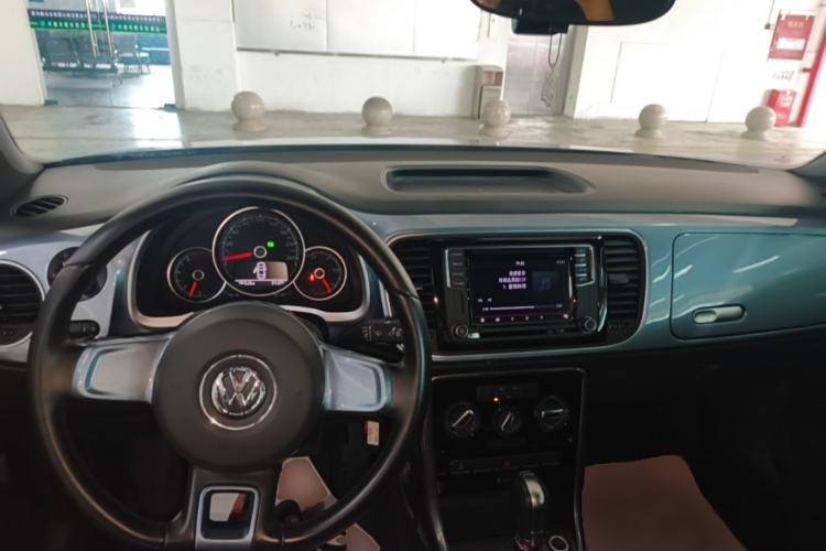 Used Volkswagen Beetle 2018 180TSI Yile Model Center Console