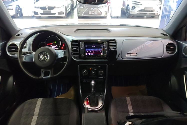 Used Volkswagen Beetle 2018 180TSI Yile Model Center Console