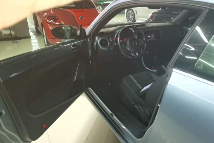 Used Volkswagen Beetle 2018 280TSI Zongle Model Driver Seat