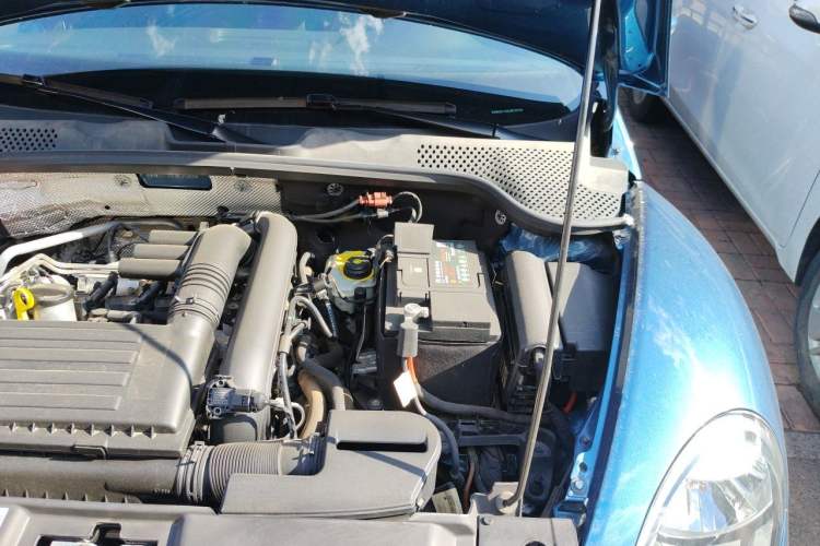 Used Volkswagen Beetle 2018 180TSI Yile Model Engine Bay Left