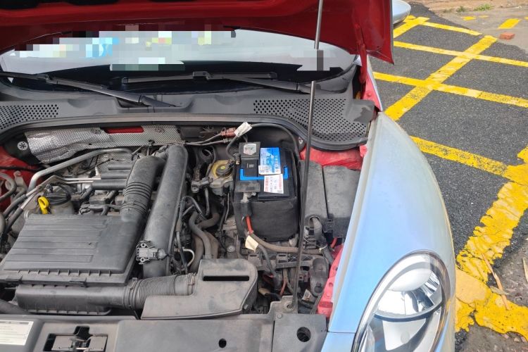 Used Volkswagen Beetle 2018 180TSI Yile Model Engine Bay Left