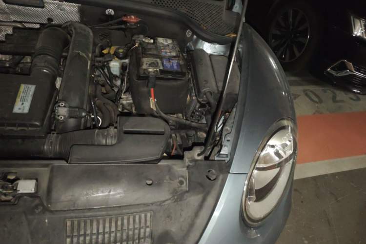 Used Volkswagen Beetle 2018 180TSI Yile Model Engine Bay Left
