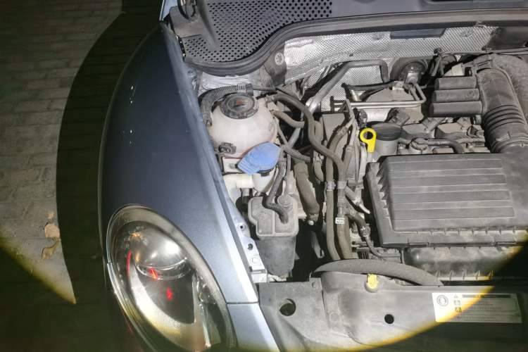 Used Volkswagen Beetle 2018 180TSI Yile Model Engine Bay Right