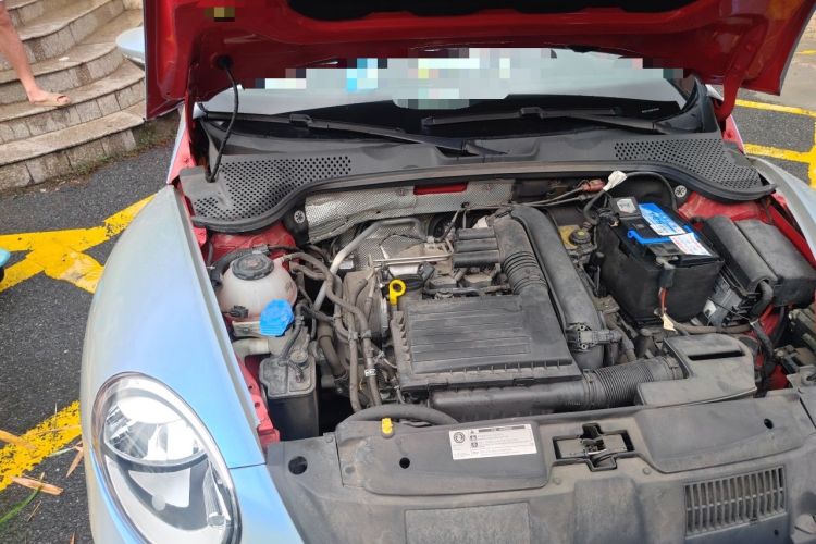 Used Volkswagen Beetle 2018 180TSI Yile Model Engine Bay Right