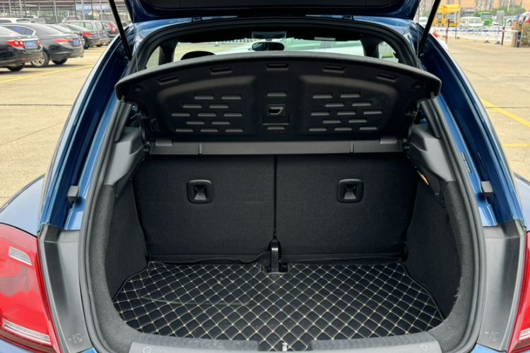 Used Volkswagen Beetle 2018 180TSI Yile Model Exterior 6