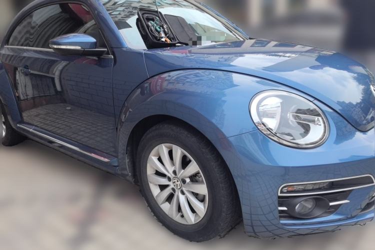 Used Volkswagen Beetle 2018 180TSI Yile Model Front Right 45 Deg