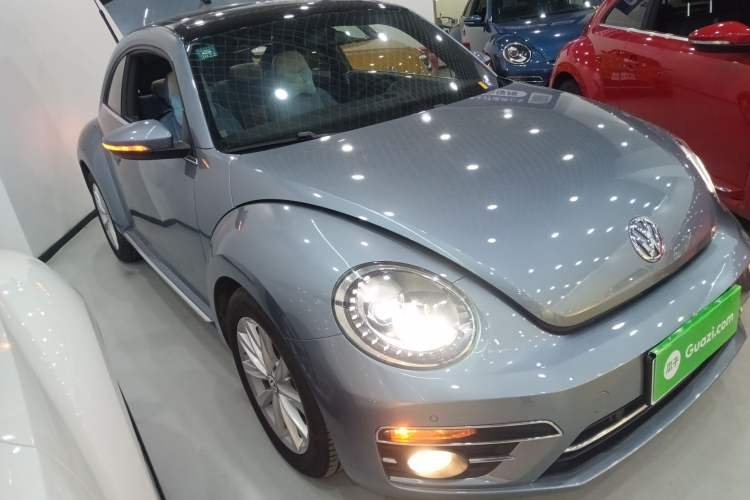 Used Volkswagen Beetle 2018 180TSI Shangle Model Front Right 45 Deg