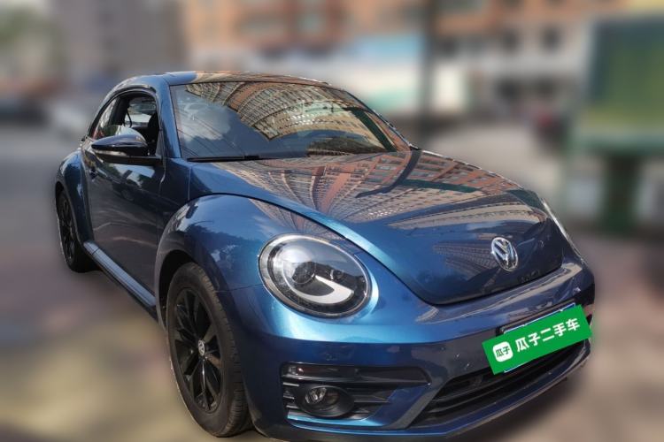 Used Volkswagen Beetle 2018 180TSI Obsidian Series Special Edition Front Right 45 Deg