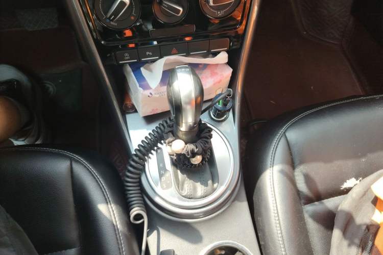 Used Volkswagen Beetle 2018 180TSI Shangle Model Gear Lever
