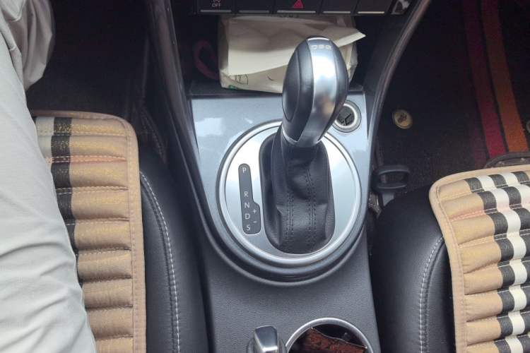 Used Volkswagen Beetle 2018 180TSI Yile Model Gear Lever