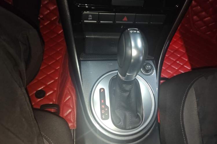 Used Volkswagen Beetle 2018 180TSI Yile Model Gear Lever