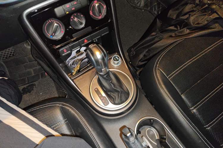 Used Volkswagen Beetle 2018 180TSI Yile Model Gear Lever