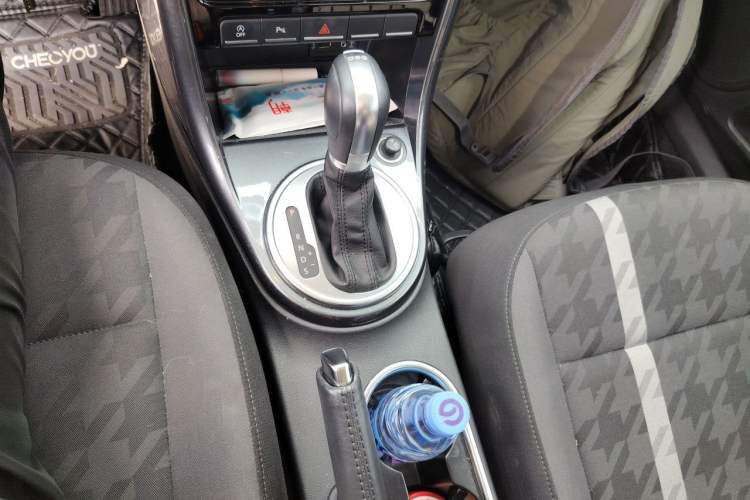 Used Volkswagen Beetle 2018 180TSI Shangle Model Gear Lever