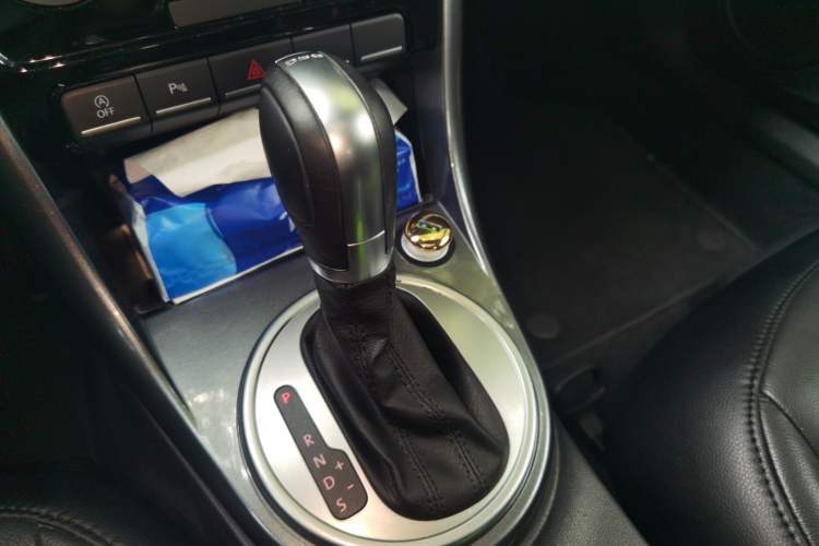 Used Volkswagen Beetle 2018 180TSI Shangle Model Gear Lever