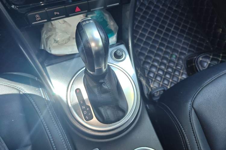 Used Volkswagen Beetle 2018 180TSI Shangle Model Gear Lever