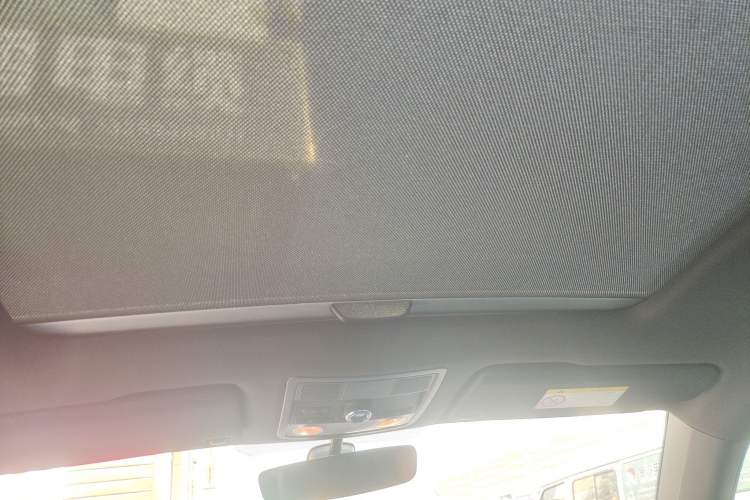 Used Volkswagen Beetle 2018 280TSI Zongle Model Headliner