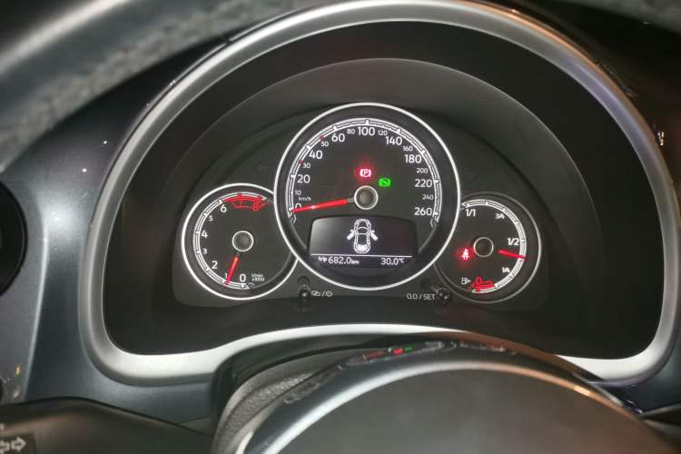 Used Volkswagen Beetle 2018 180TSI Yile Model Instrument Cluster