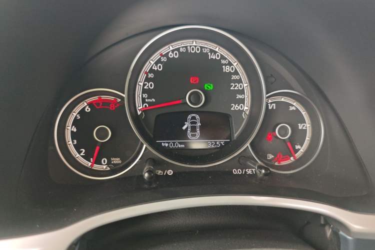 Used Volkswagen Beetle 2018 180TSI Yile Model Instrument Cluster