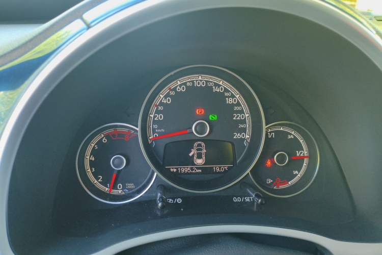 Used Volkswagen Beetle 2018 180TSI Shangle Model Instrument Cluster