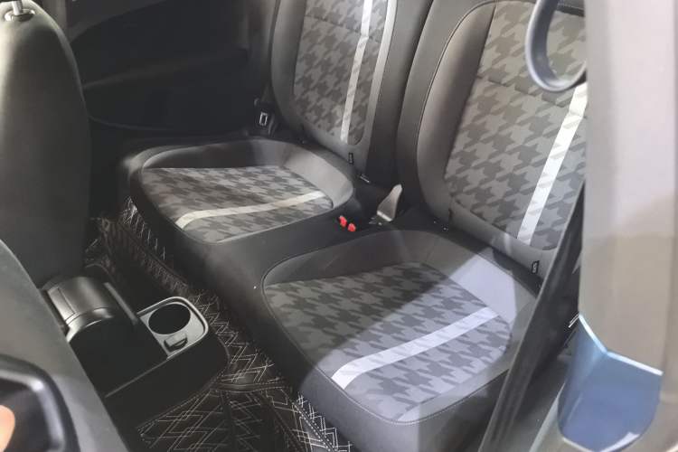 Used Volkswagen Beetle 2018 180TSI Yile Model Interior 1