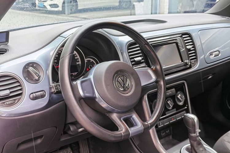 Used Volkswagen Beetle 2018 180TSI Yile Model Interior 2