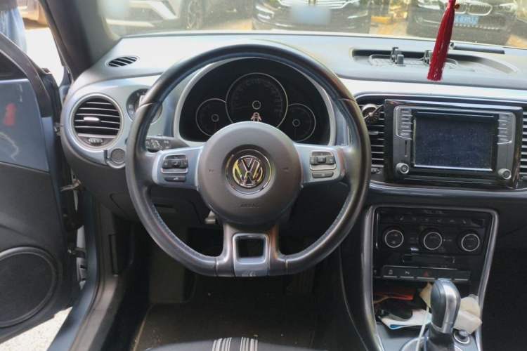 Used Volkswagen Beetle 2018 280TSI Zongle Model Interior 2
