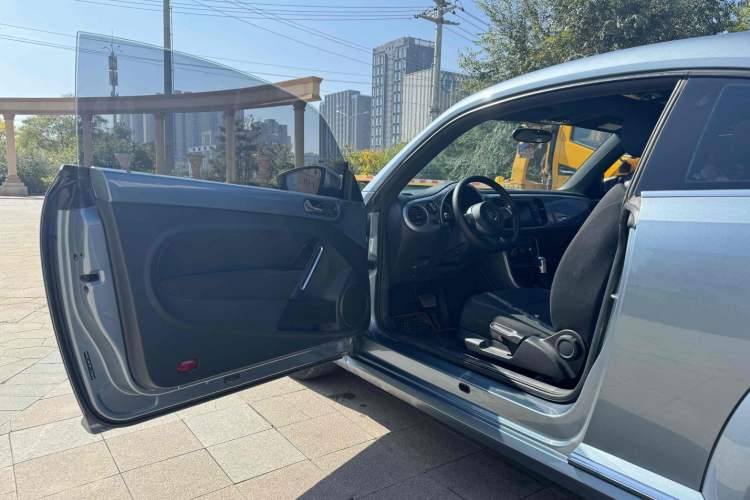 Used Volkswagen Beetle 2018 180TSI Shangle Model Interior 3