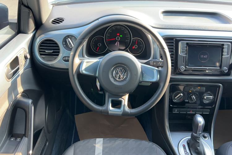 Used Volkswagen Beetle 2018 180TSI Yile Model Interior 4