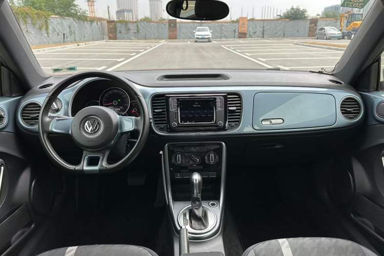 Used Volkswagen Beetle 2018 180TSI Yile Model Interior 4