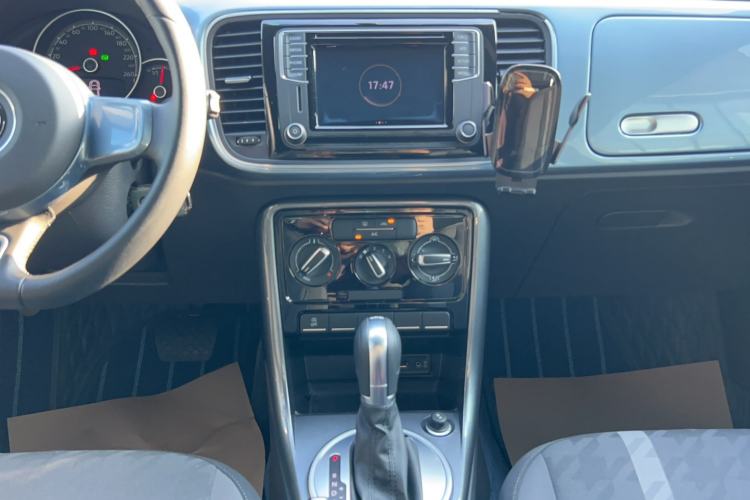 Used Volkswagen Beetle 2018 180TSI Yile Model Interior 5