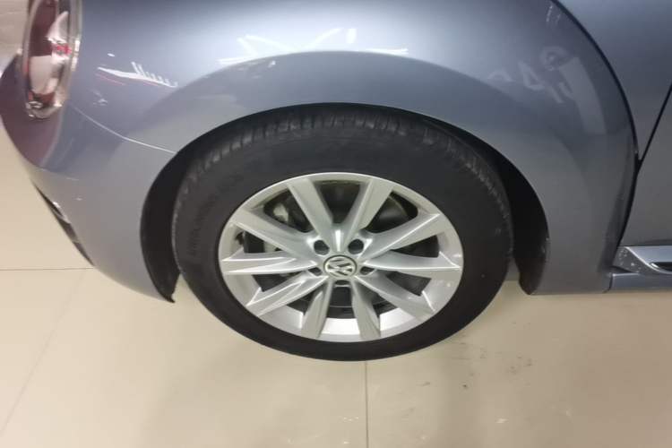 Used Volkswagen Beetle 2018 280TSI Zongle Model Left Front Wheel Hub
