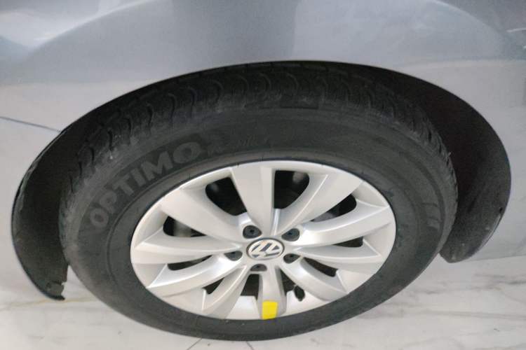 Used Volkswagen Beetle 2018 180TSI Yile Model Left Front Wheel Hub
