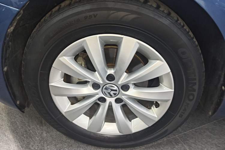 Used Volkswagen Beetle 2018 180TSI Yile Model Left Front Wheel Hub