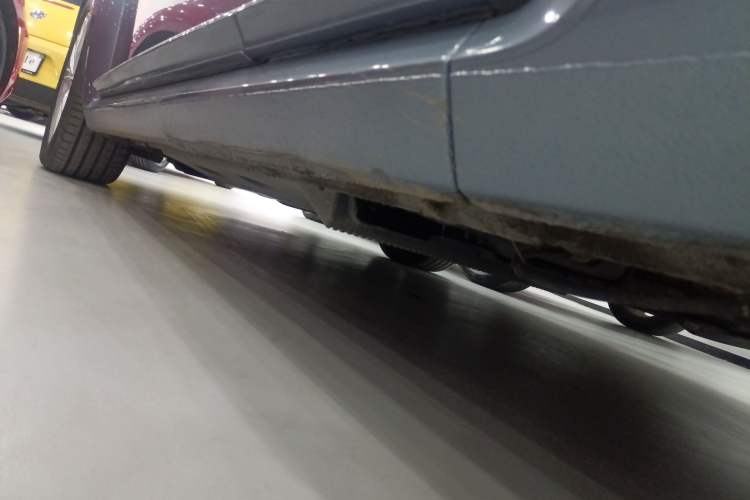 Used Volkswagen Beetle 2018 180TSI Shangle Model Left Side Sill