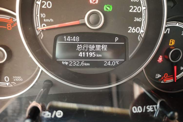 Used Volkswagen Beetle 2018 180TSI Shangle Model Odometer Close Up